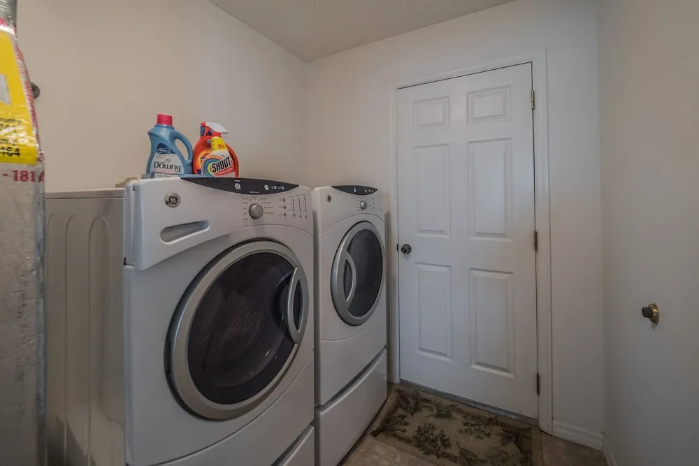 Judson Street 2237 by White Pelican VR