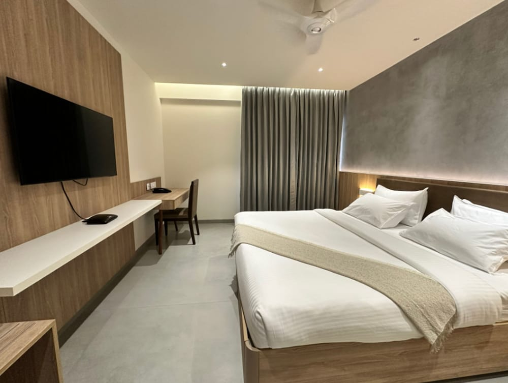 32 Urban by Akoya Hotels - Gachibowli, West Hyderabad