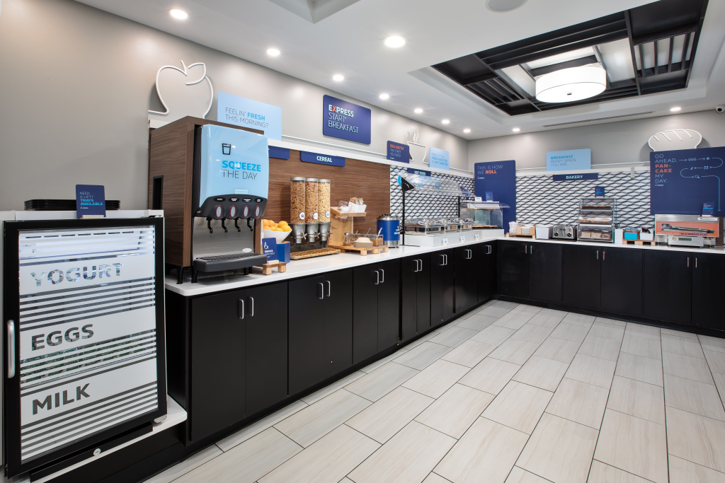 Holiday Inn Express & Suites I-26 & Us 29 At Westgate Mall by IHG