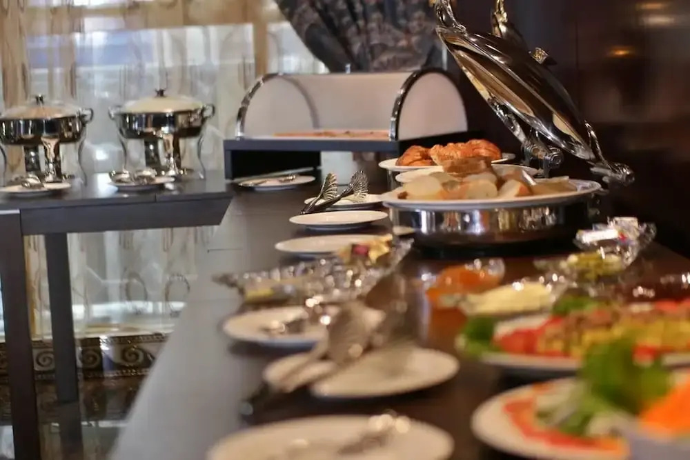 Noubou International Hotel Akwa