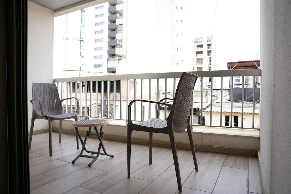 B RESIDENCE