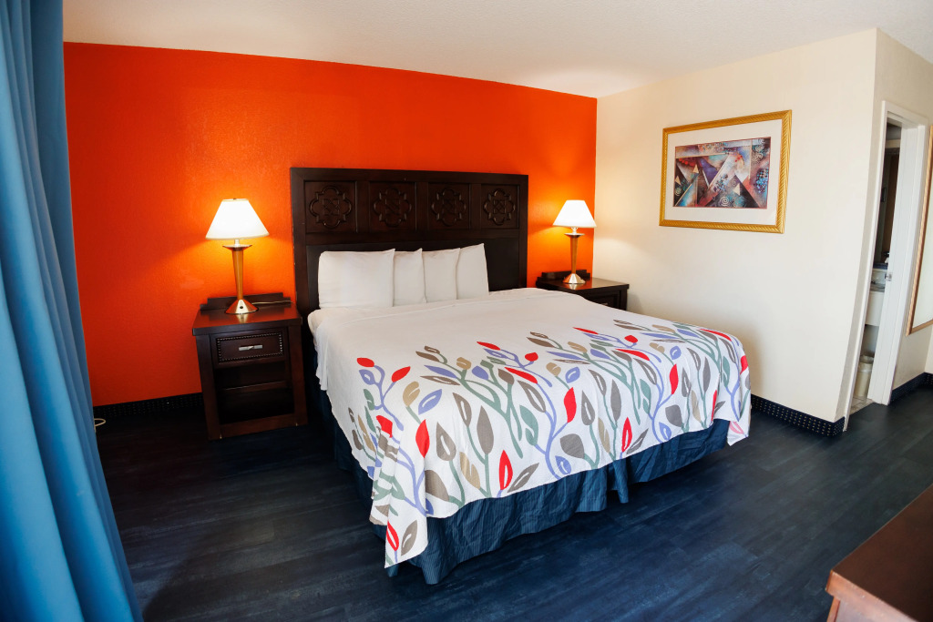 Garnet Inn & Suites, Orlando
