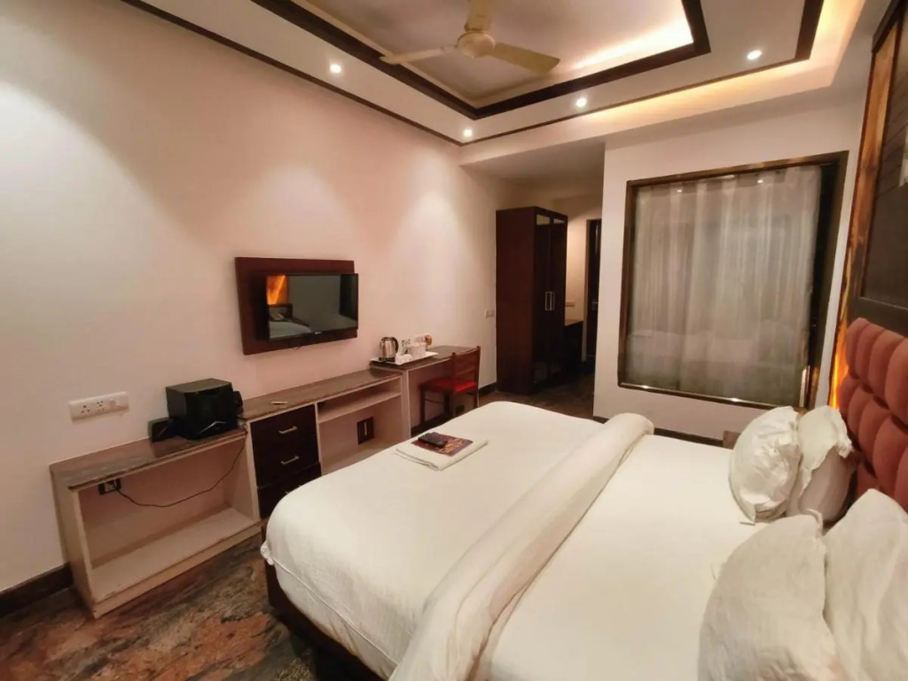 JJK Rukmini Vilas Hotel & Banquet