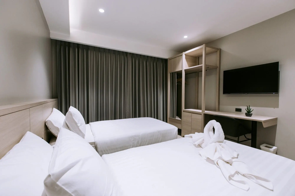 The Rich Hotel