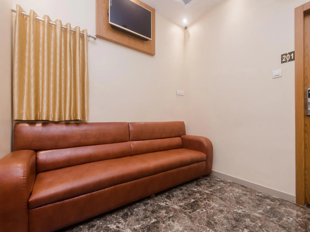 OYO 22829 Hotel Volga