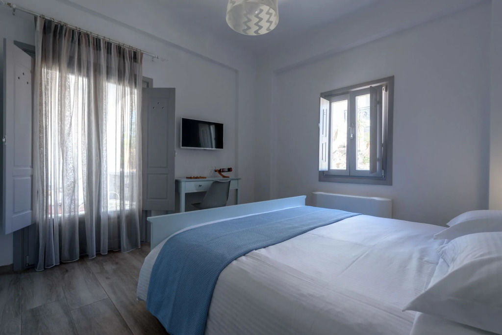 Ikies Santo Filoxenia Apartments