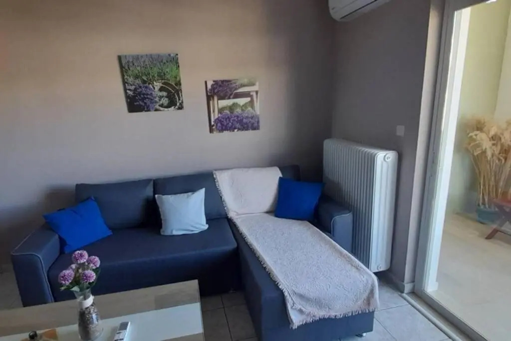 Renovated apartment in Pantokratoras beach