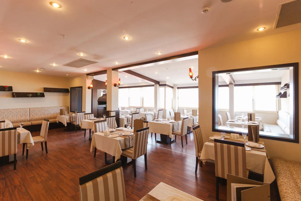 Отель LOceanica Beach Resort All Inclusive