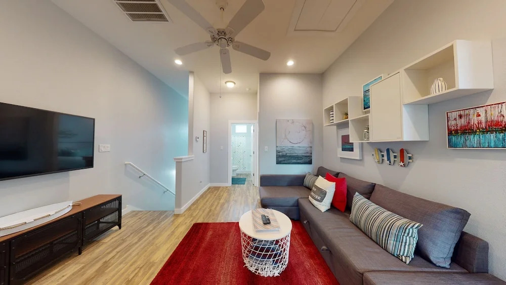Beachside Getaway - 3 Br Condo