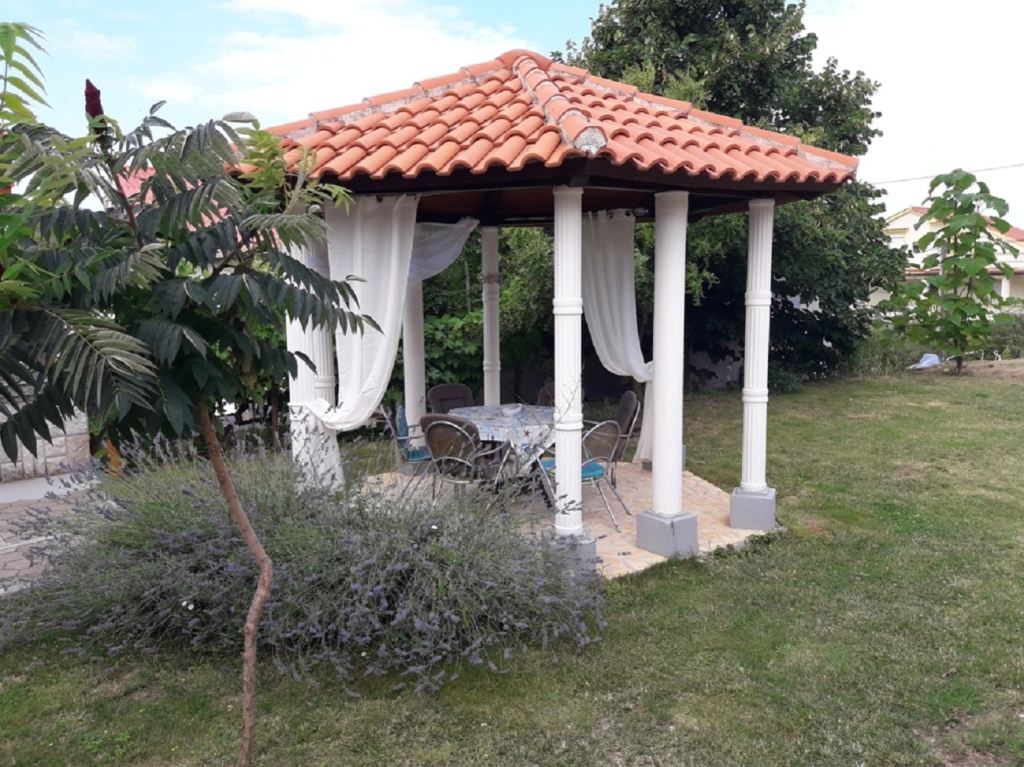 Apartment Pavilion - beautiful garden & comfortable: A1 Kampor, Island Rab