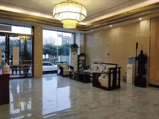 Shanghe Business Hotel (Sheqi Bus Station)