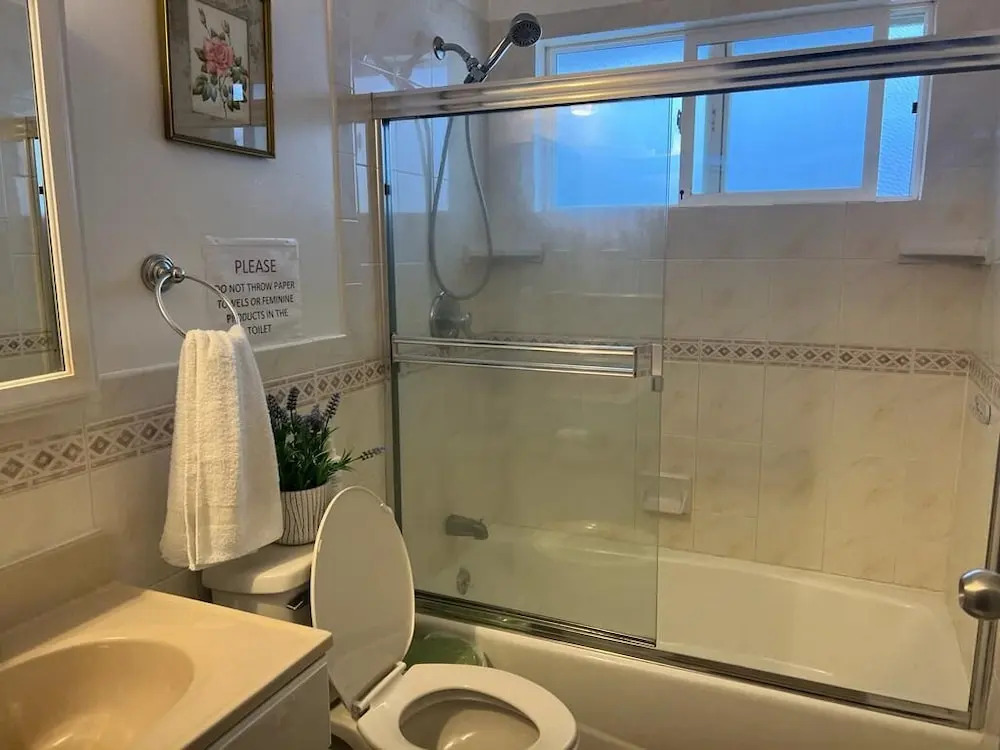 Cozy and Affordable Homes in Santa Ana