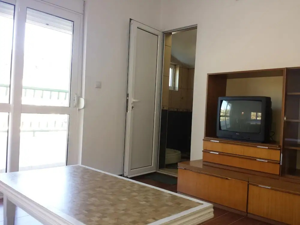 Hoxha rooms