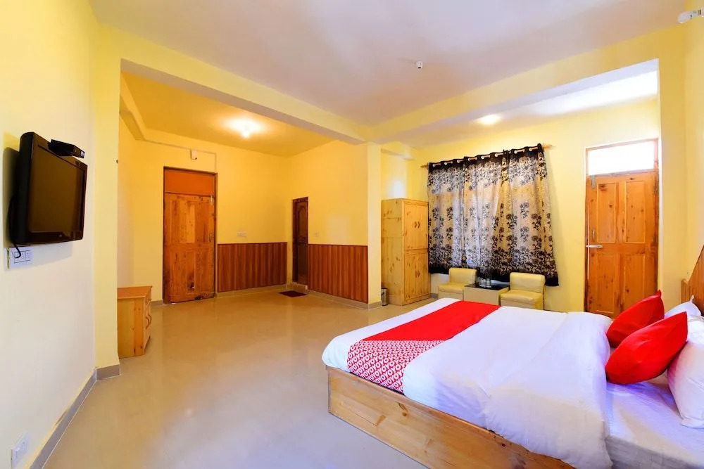 OYO 15268 Villa Heritage Cottage