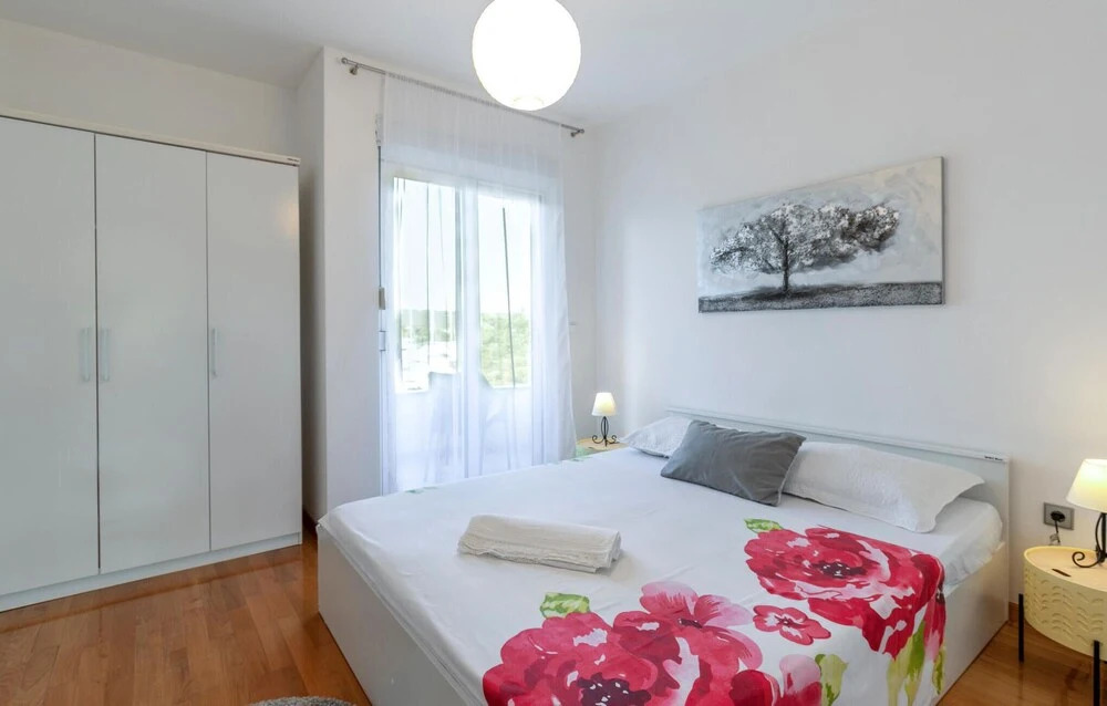 Gorgeous Home In Bibinje