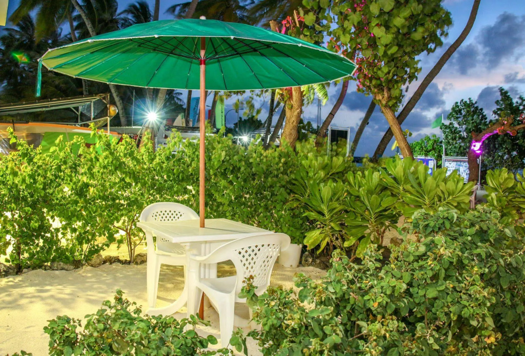 Salt Beach Hotel