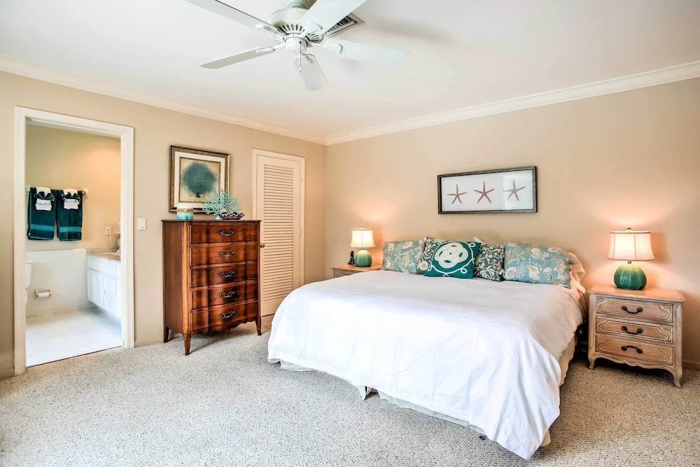 Waterfront Fort Lauderdale House w/ Heated Pool!