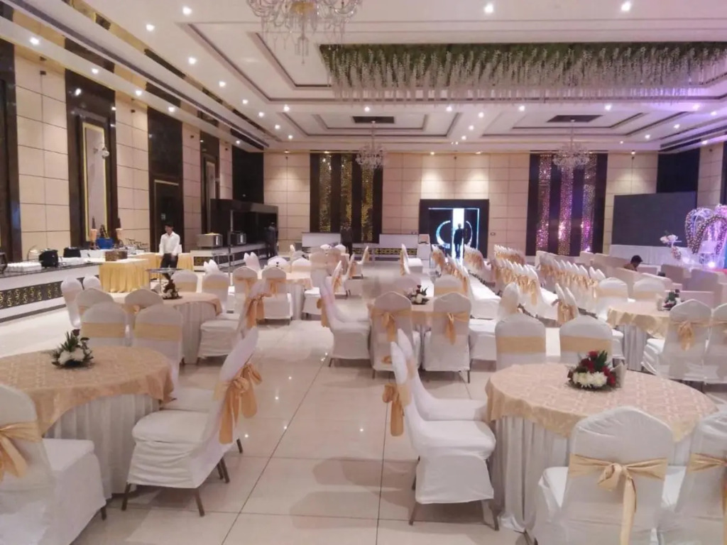 Hotel Yash Regency