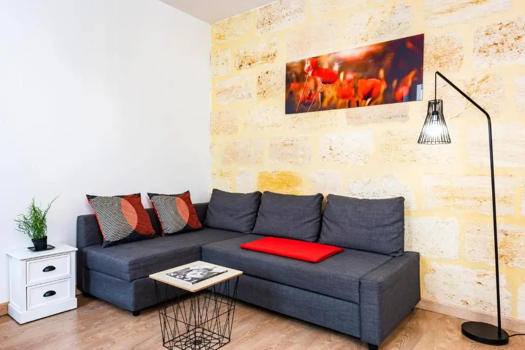 Aquitain Home - Studios & Appartements tout confort Bordeaux Gare St Jean