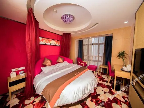 JUN Hotels
