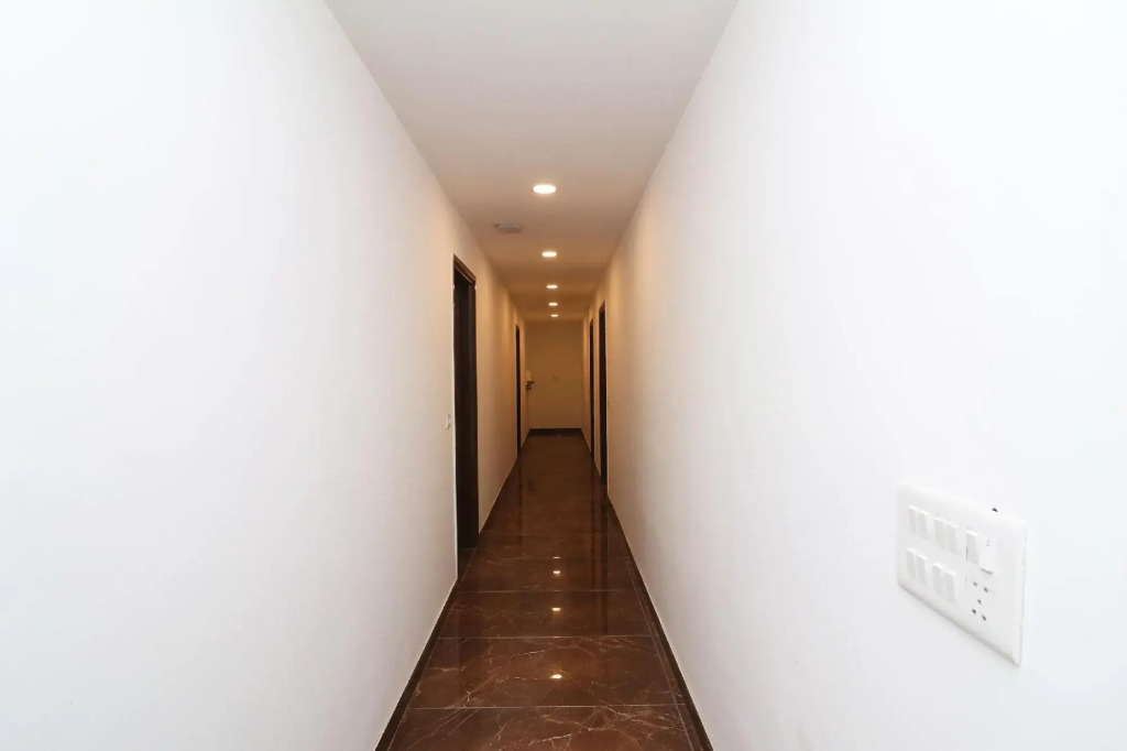 OYO 63150 City House