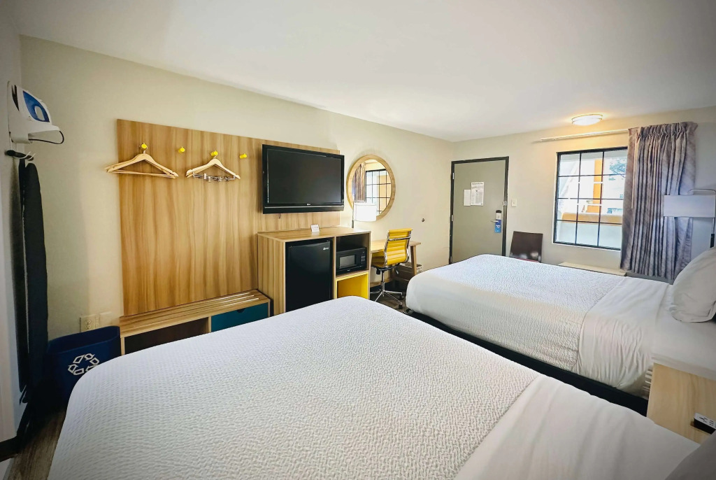 Days Inn Alexandria by Wyndham