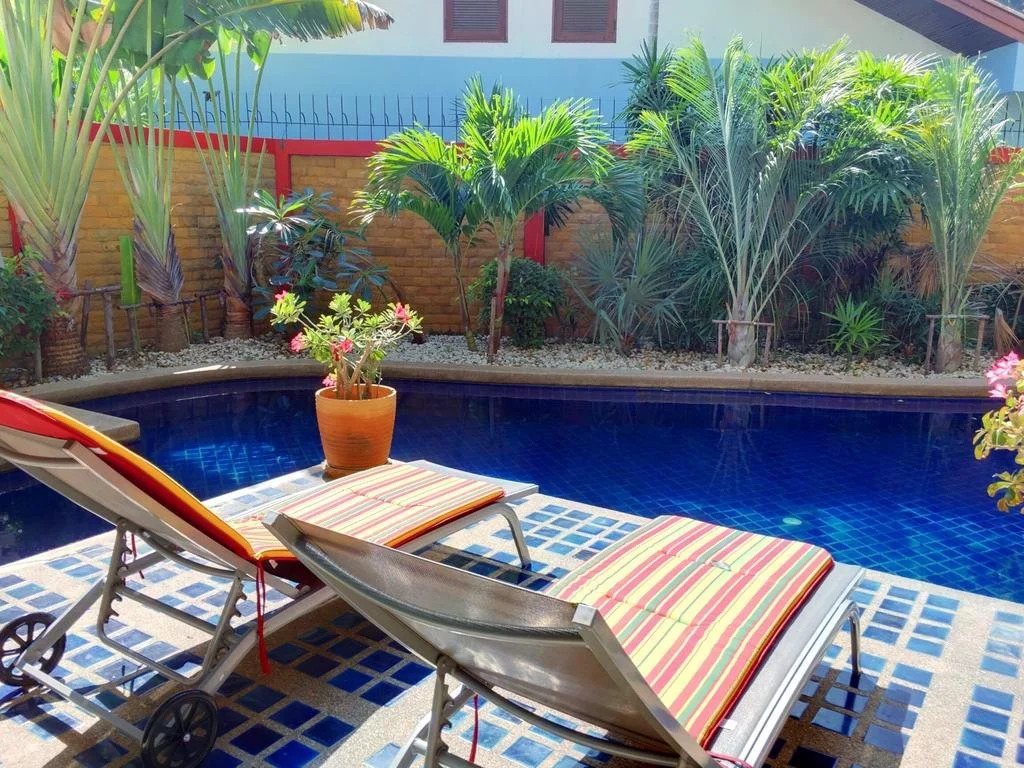 4poolvillas