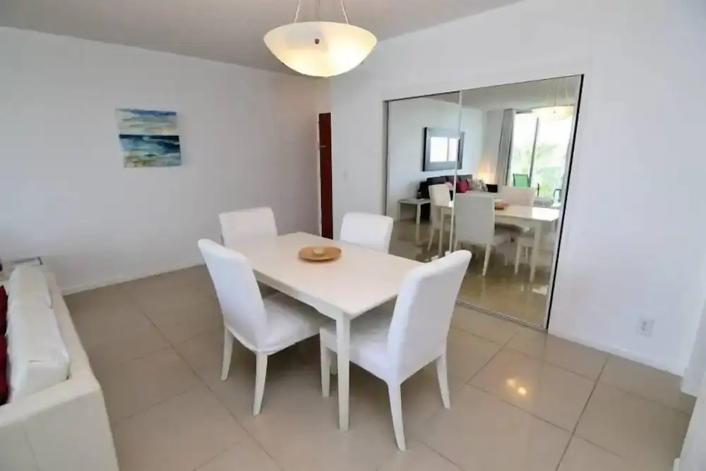 Hallandale Condo, Partial Ocean View Direct Beach and Pool Access Hollywood Beach