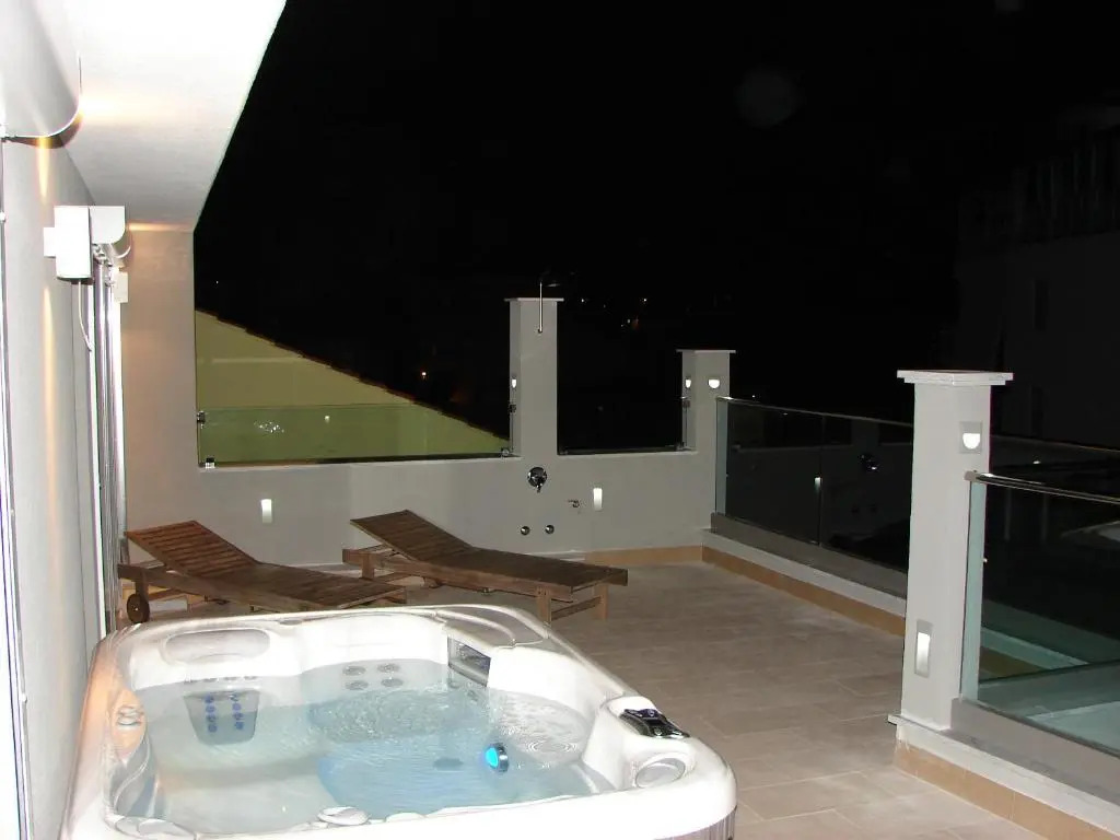 App Lux F