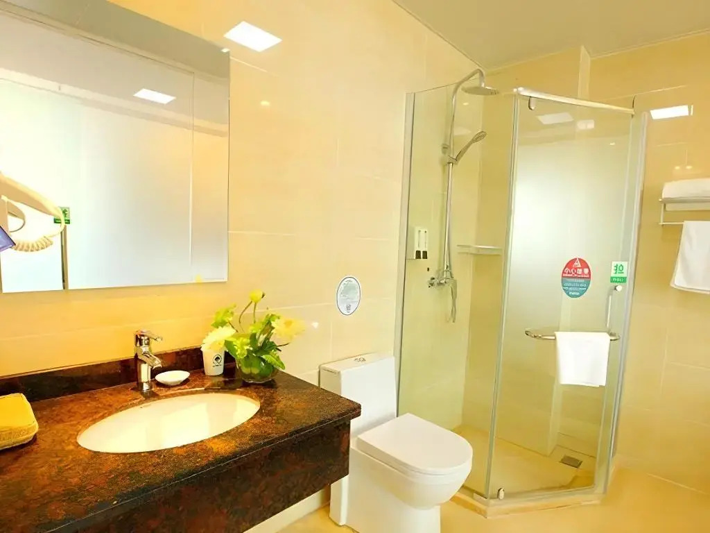 GreenTree Inn YangZhou West KaiFa Road Baolong Square Express Hotel