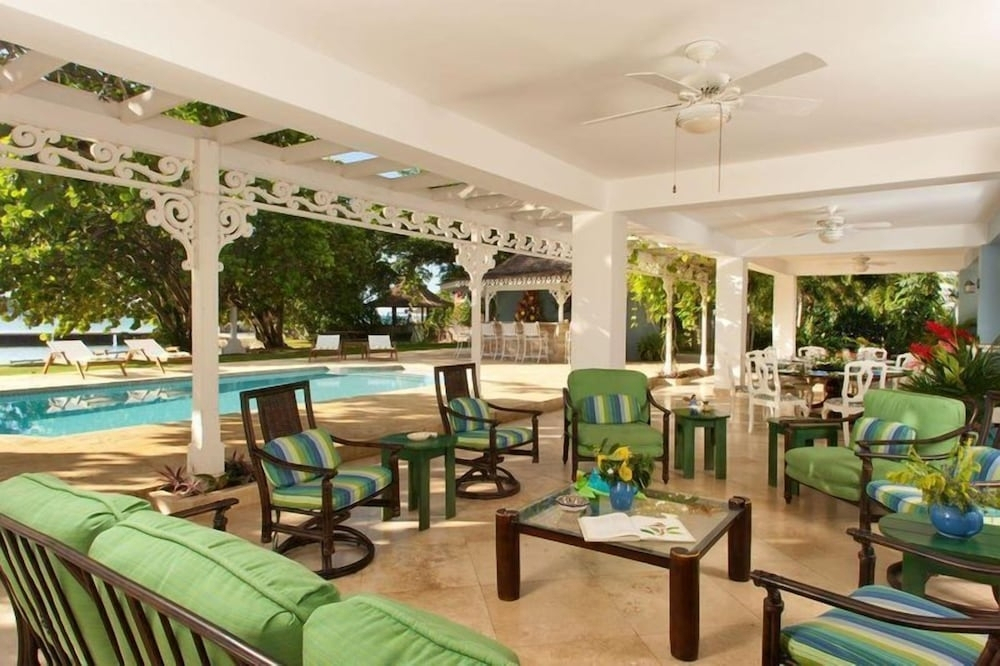 7 Br Beachfront Villa - Discovery Bay - Prj 1422