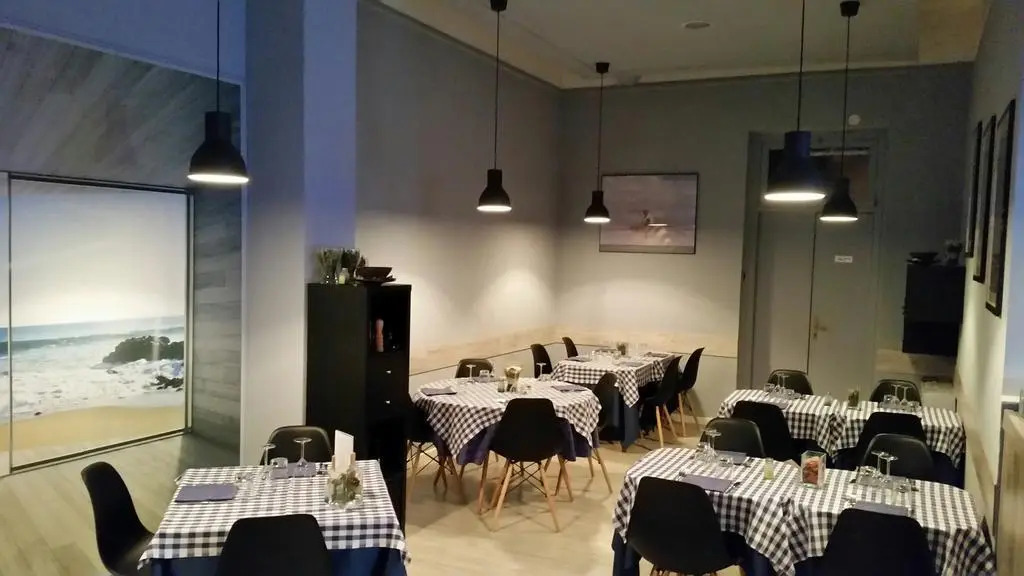 Gira Guest House