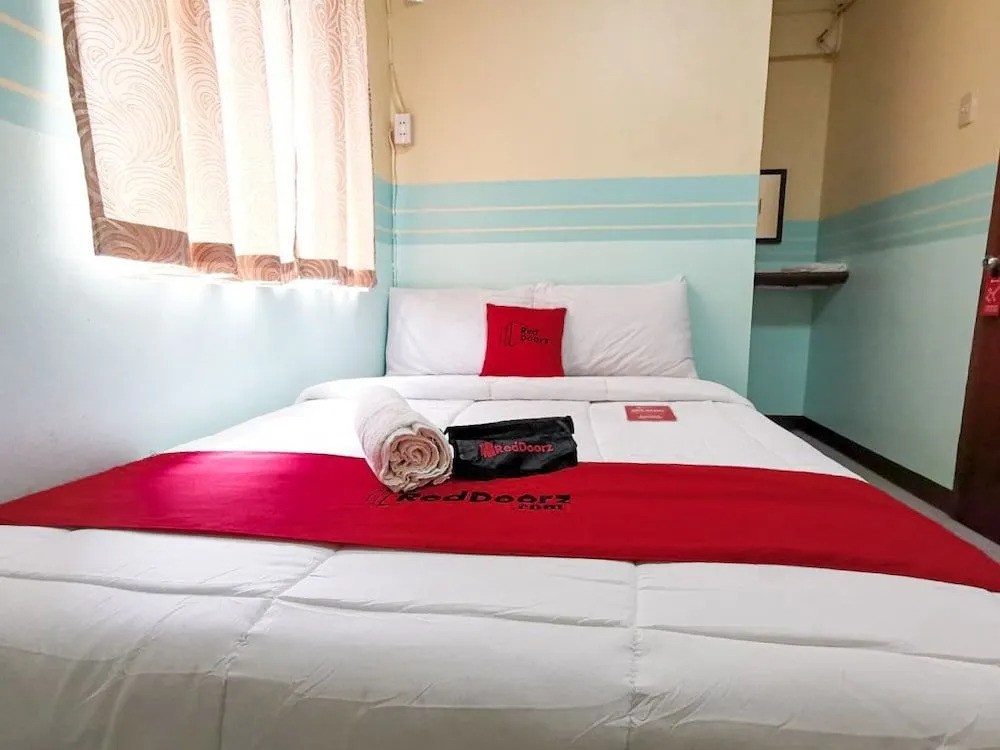Reddoorz Near Davao Doctors Hospital