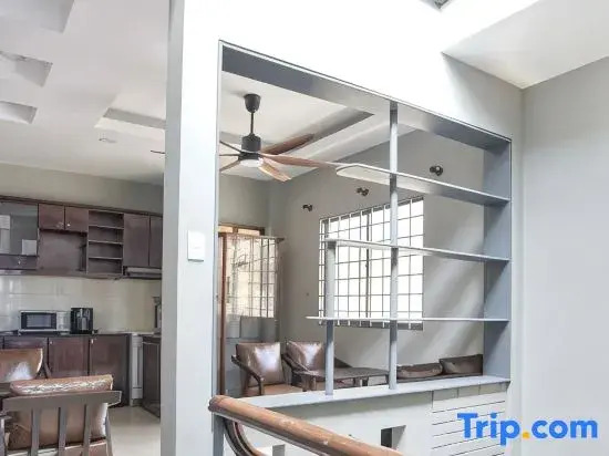 Triple Hostel
