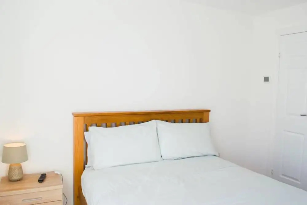 Modern 1 Bedroom Home