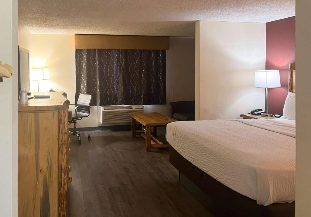 Studio 6 Suites Butte MT I-90 I-15