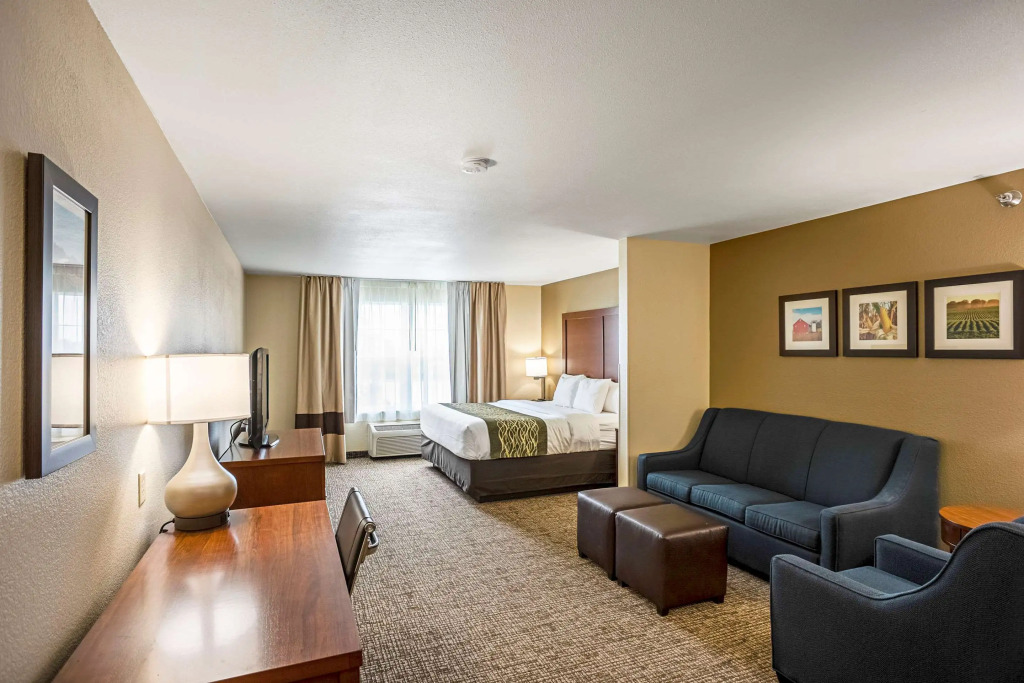 Comfort Inn & Suites Independence