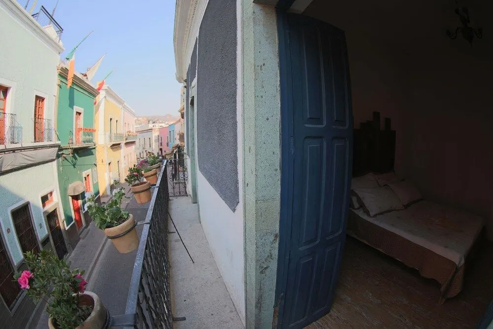 Hostel Punto 72