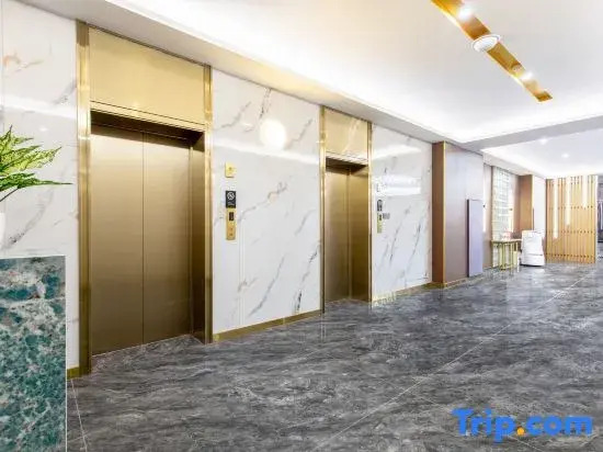 Tourist International Hotel (Ulanqab Wanda Plaza High-Speed Railway Station Branch)