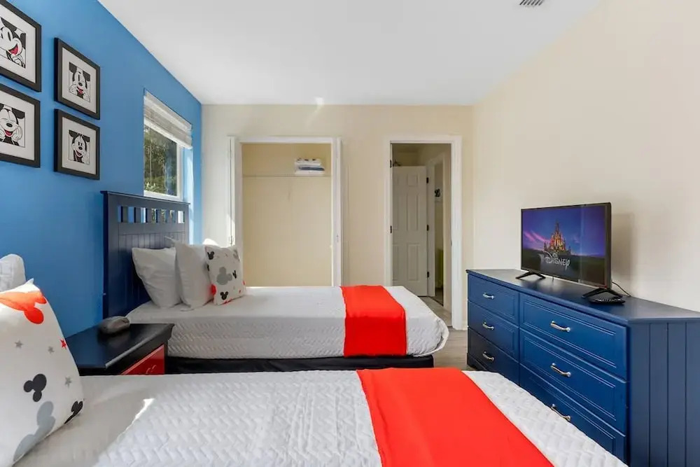 Themed Bedrooms and Large Pool