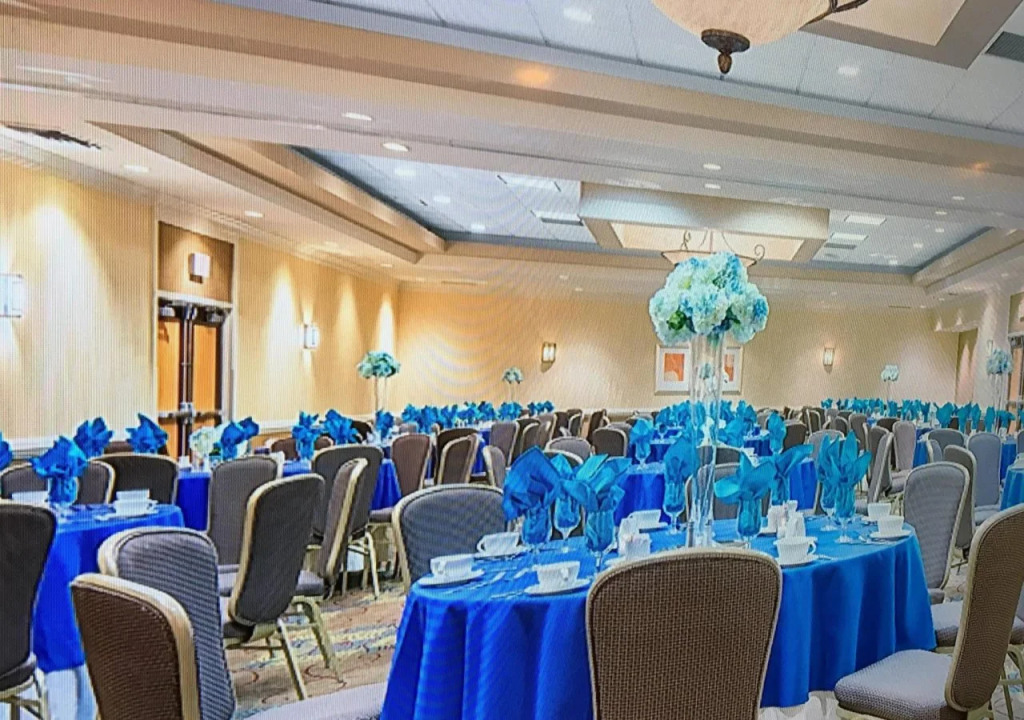 Crowne Plaza Hotel Philadelphia - Bucks County
