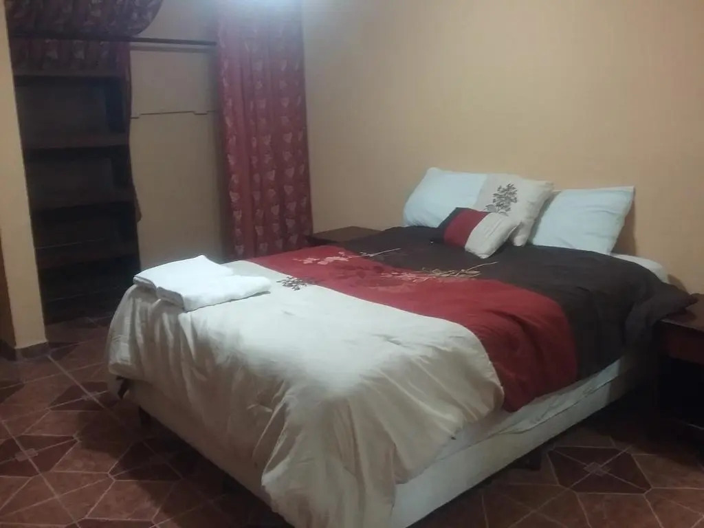 Windmill Hostal