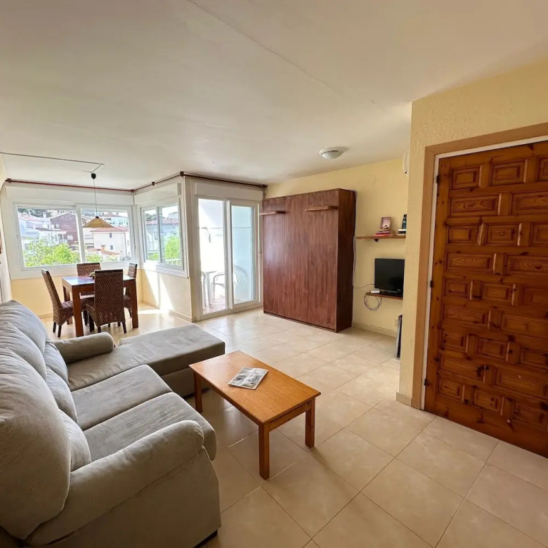 Voramar 3A in Roses With 1 Bedrooms and 1 Bathrooms