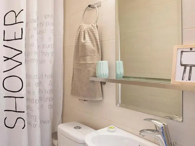 ATHENS Tower 2 BDRs / 2 BATHs luxury roof top residence