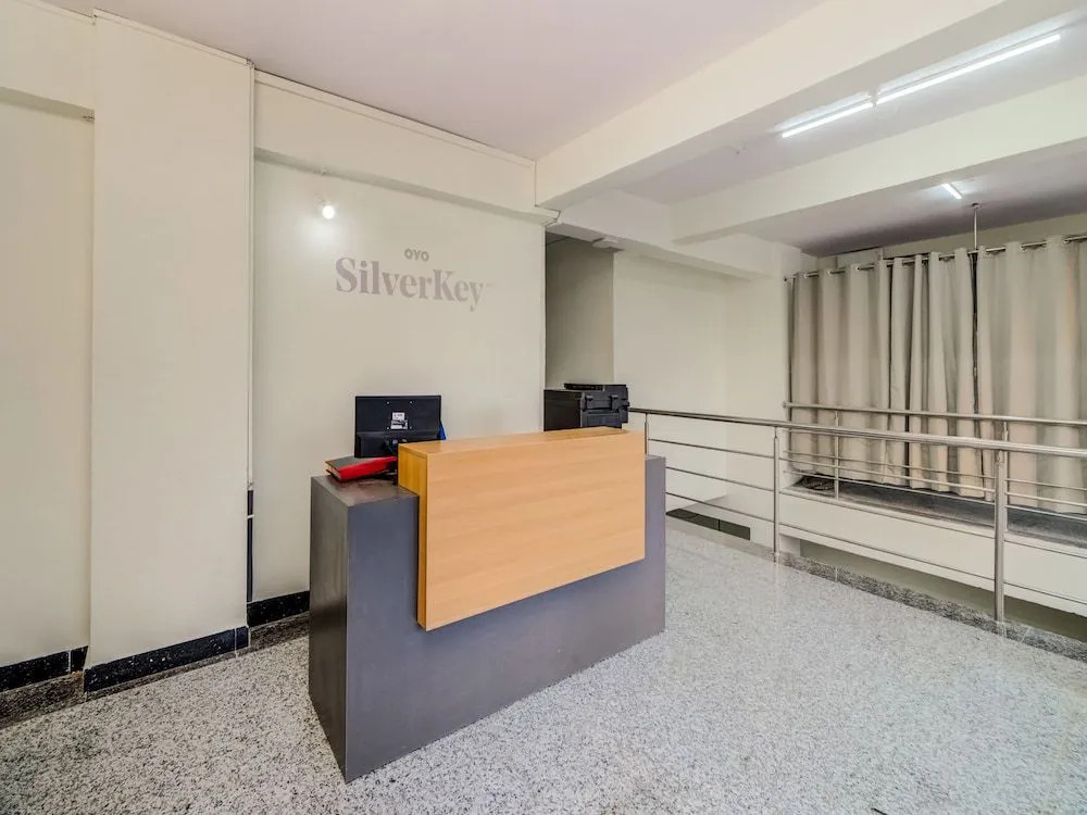 SilverKey Executive Stays 19907 Hafeezpet