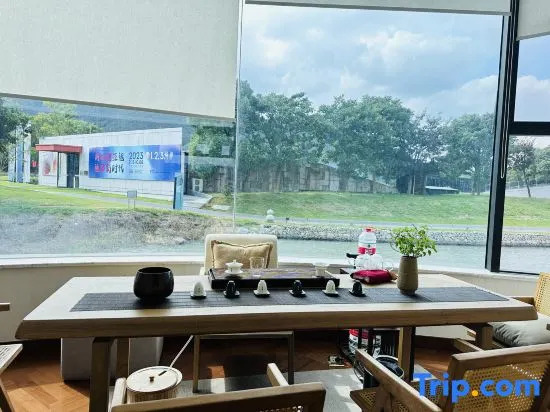 Ningbo qianhuju Yifan Hotel