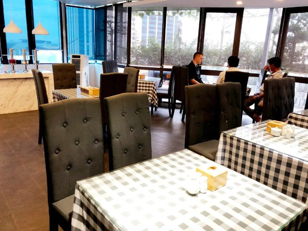 DLmos Hanoi Hotel