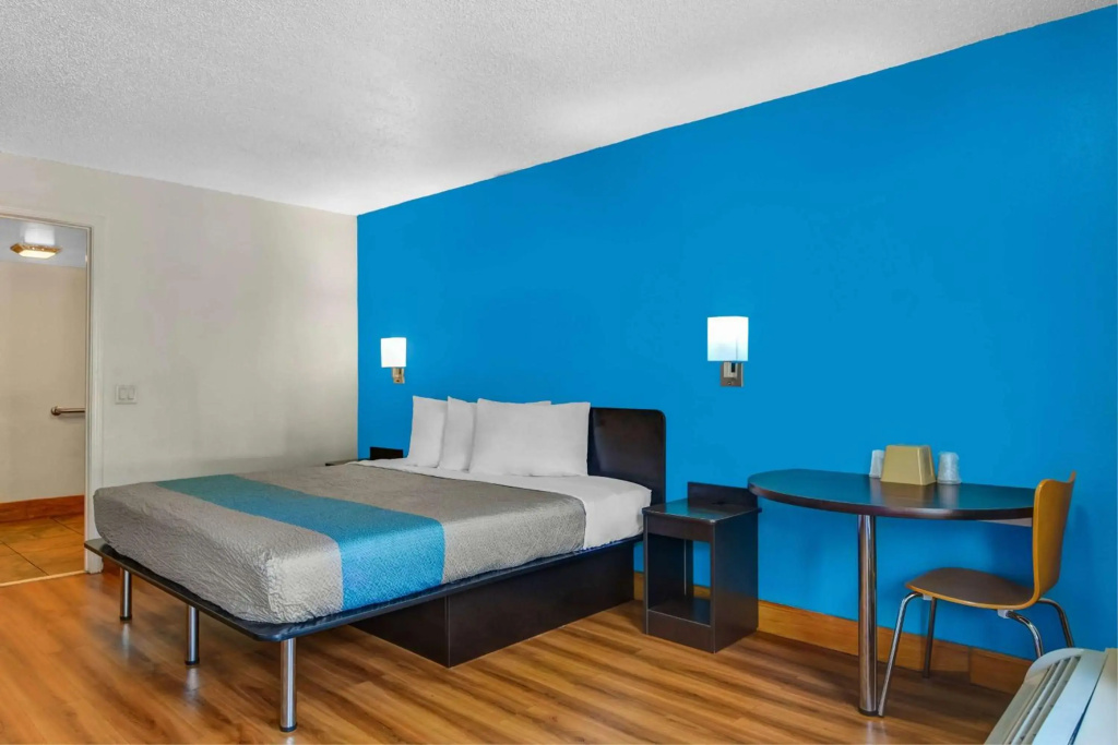 Motel 6 Atlanta GA