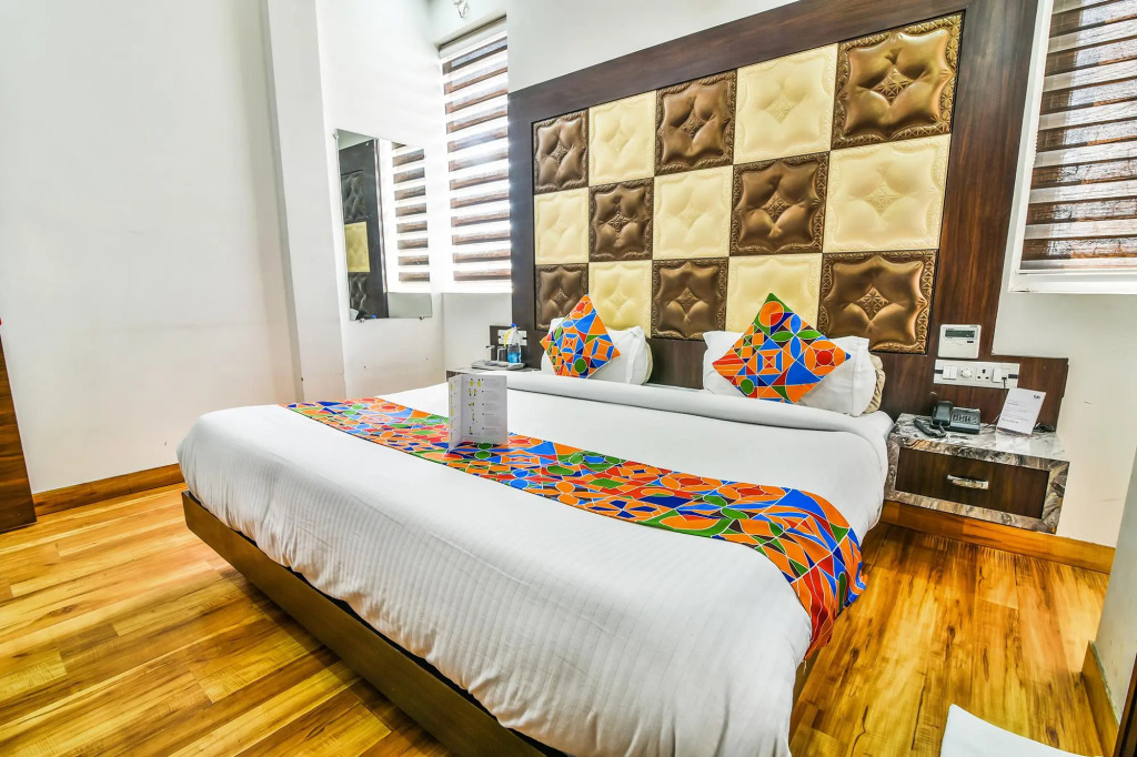 FabHotel Aman Residency Sharifpura