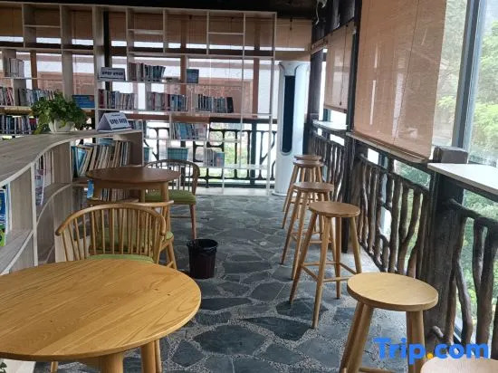 Qingyuan Lianzhou Longtan Ecological Resort Area